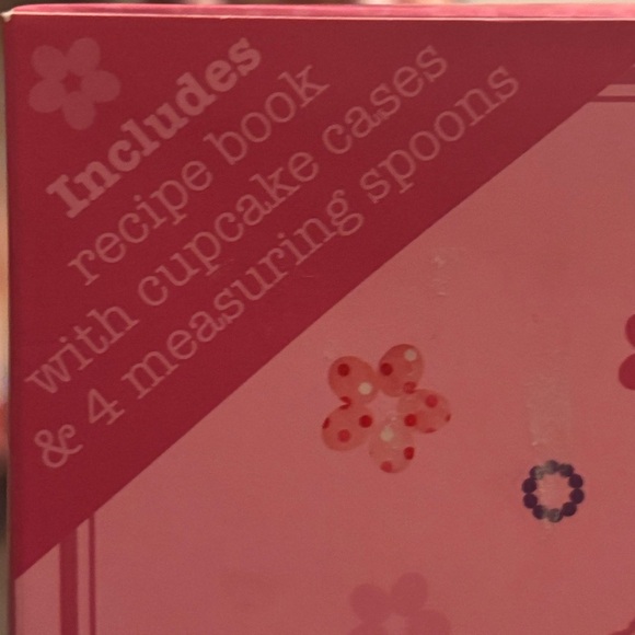 Cupcake Kit - Picture 3 of 11